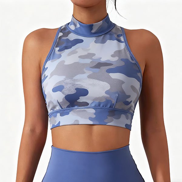 Rendering sleeveless fitted camisole